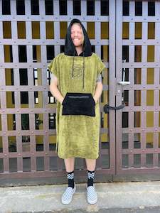 Seventhwave Adults Poncho - Olive with Black Hood and Pocket - Unisex