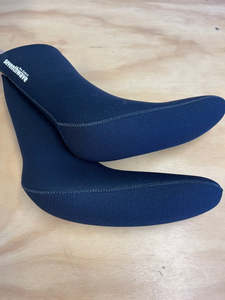 Cold Water Essentials: Neoprene Sox 4mm Zirconium
