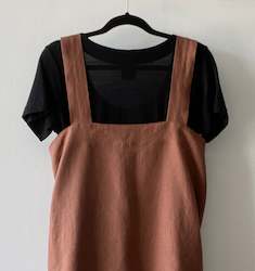 Linen Aprons: Linen Apron - Acorn