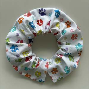 Cat Collar Cover - Cat Size - Multicoloured paw prints on white