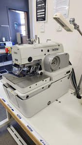 Second Hand And Ex Lease Equipment: Second-Hand Brother Keyhole Machine