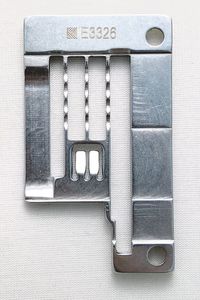 Siruba: Siruba Coverseam Binder Needle Plate