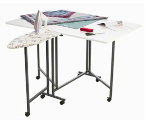 Horn Craft and Hobby Table - Cutting Table