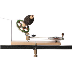 Knitting: Knitpro Natural Wood Ball Winder