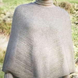 Products: Lace Chevron poncho - Shabby Chic Design