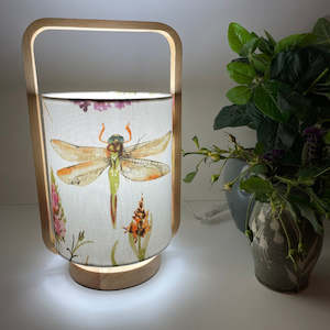 Stands: Dragonfly table lamp