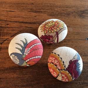 Oriental floral badge