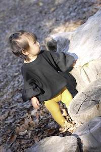 Jumpers: Oversized Jumper – Black