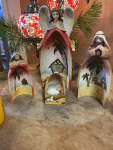 Decorations: Nativity Set Wood