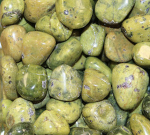 Crystals: Stichtite in Serpentine Tumble