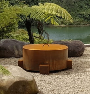 Products: Tuscan Round Fire Pit Table Top Lid - Sharp Engineering