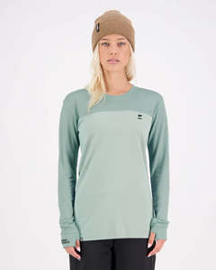 Clothing Tops T Shirts: Mons Royale Womens Yotei Merino Long Sleeve