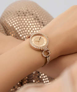 Active Wear: Guess Watch Giselle Rose Gold Bracelet Strap