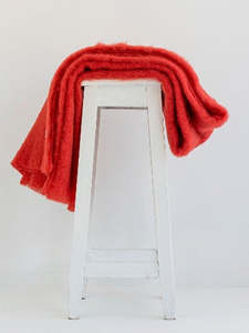 Frontpage: Windermere Mohair Knee Rug - Hibiscus