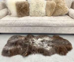 Frontpage: Natural Black 1.5 Sheepskin Rug - NZ Made #34