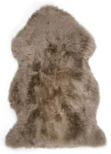 Sheepskin Rugs: Single Large Sheepskin Rug - Taupe