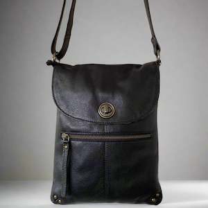 Accessories Clothing: Leather Bag - Tayla Black