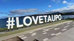 Products: 新西兰奥克兰胡卡瀑布+蓝泉+陶波湖 + LoveTaupo1日包车游 – SHENGXIN TRANSPORT 中文taxi