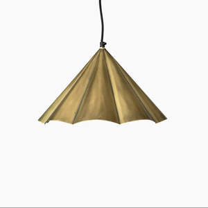 Products: Scalloped Pendant Small - Gold