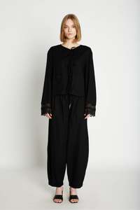 Rue De Femme: Cameronia Pants | Black
