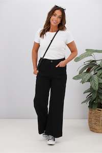 Wakee Lizzy Jean Black