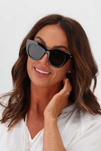 Le Specs Air Heart Black Gold