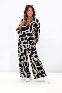 New U Collection: New U Collection Hannah Geo Print Shirt Navy Beige