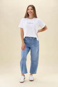 Wakee: Wakee Barrel Jean Light Blue