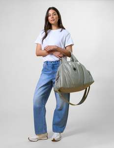 Gifts: Stella + Gemma Overnight Bag Silver Sage