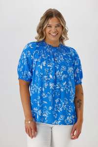 Gloss The Label Isha Top Blue White Floral