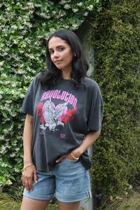 Rebel Club Revolution Boyfriend Tee Washed Black