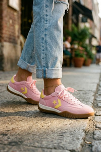 Converse Run Star Trainer Ok Bloomer Sunny Outlook Gum