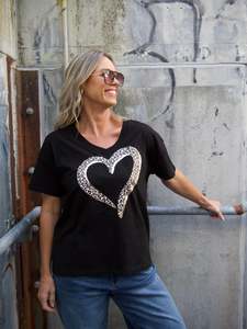 Rebel Club Brushed Heart Relaxed V Tee Black Gold