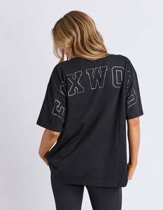 Foxwood Interval Tee Black Silver Outline