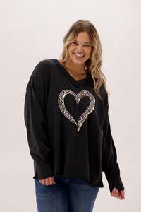 Hoodies Crews: Rebel Club Brushed Heart Sweater Black