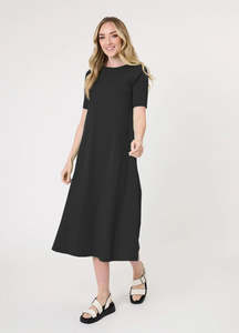 Lemon Tree Sole Dress Black
