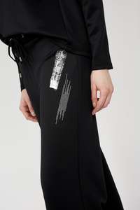 Frank Lyman Relaxed Trousers