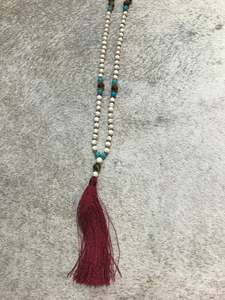 Jewellery: Mrs Pretty Boho Necklace - red