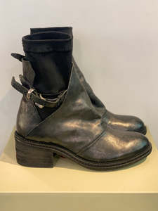 As 98 Yoko Boot - Black