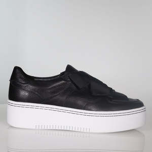 Minx: Minx Yoko - Black