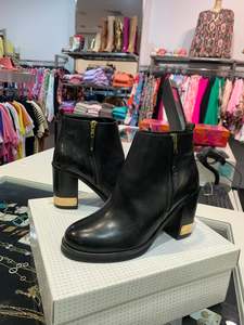 Sake Shoes: Jonak Boot Shoe Black