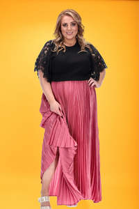 Stella Royal Sale: Stella Royal Holly Top- Black