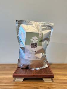 Premium Soil Fertilizers: New Zealand Fine Scoria 5L