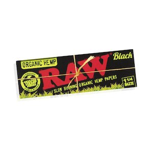 RAW ORGANIC BLACK Unrefined 1 1/4 Rolling Papers