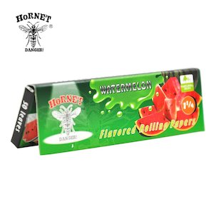 Hornet Flavored Rolling Paper 1 1/4 - Watermelon