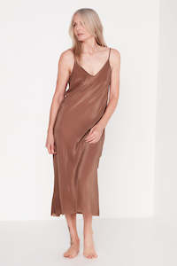 Sleepwear: The Négligé in Mocha
