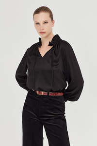 Flash Sale: The Patti Blouse in Black