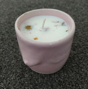 Shocking Pink 'Lefty' scented candle Shockingpink