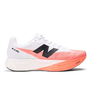 New Balance Our Hand Picked Range: SC Elite 5 - Men D (standard width)