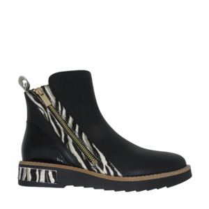 Django Juliette: Django & Juliette Rhain